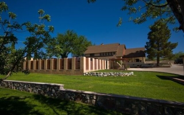 Desert Rose Bed and Breakfast