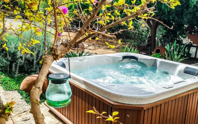 Sea and Mountain View Villa Anna