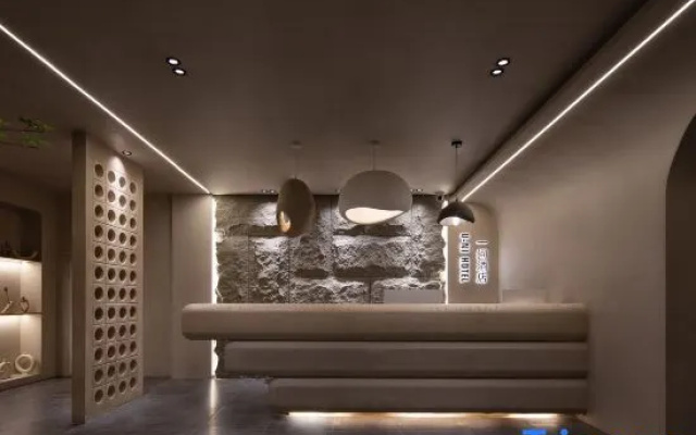 UNI · Yijian Homestay (Changsha Wu Yi Square IFS Guojin Center)