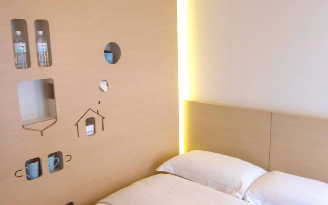 Just Sleep Hotel Linsen (Quarantine Hotel)
