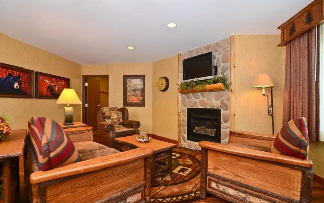 Biltmore Hotel & Suites
