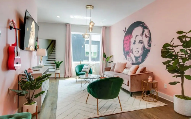 Going Fast Dollys Dream 12 Beds