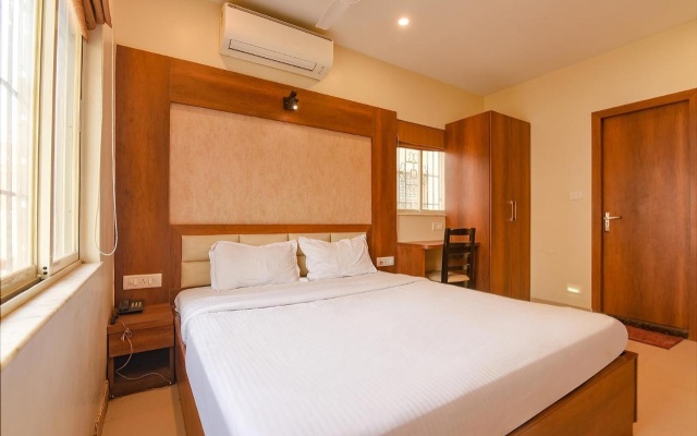 Fabhotel Dream Plaza