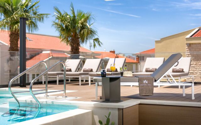 Hotel Ani