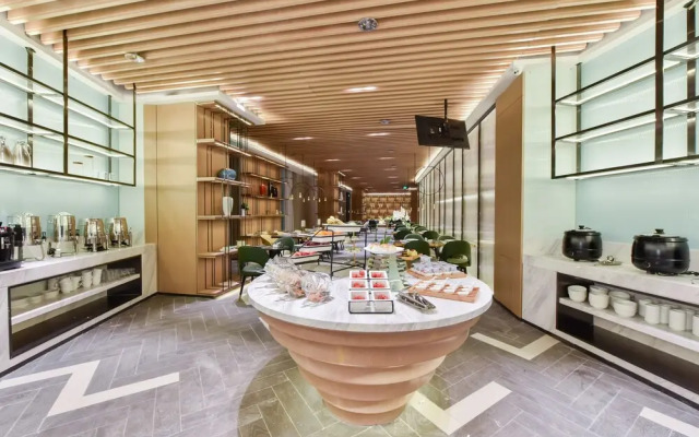 Atour Hotel Linkong New National Exhibition Beijing