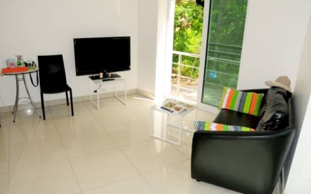 Kata Hill Seaview Apartment