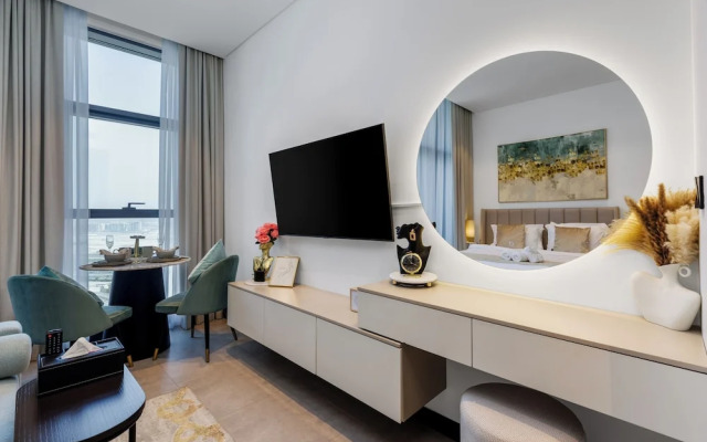 Waves - Sophisticated Studio Living in Business Bay, Dubai