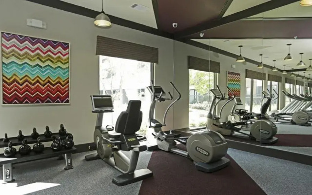 Riverside Suites