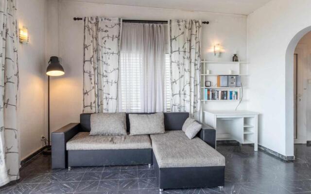 CAP RAS 01 apartamento con terraza y barbacoa