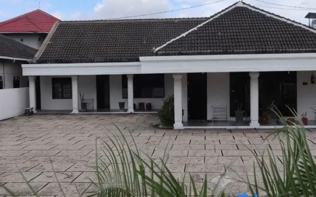 Tunjung Nyaho Guest House ( Tng )