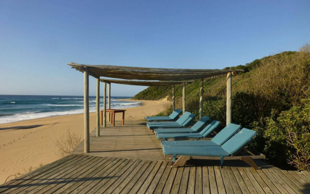 Thonga Beach Lodge