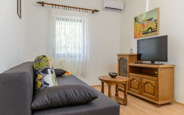 Apartment Vesna - comfortable: A1 Trogir, Riviera Trogir