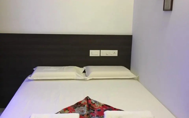 Rams Guest House Near Kims Hospital