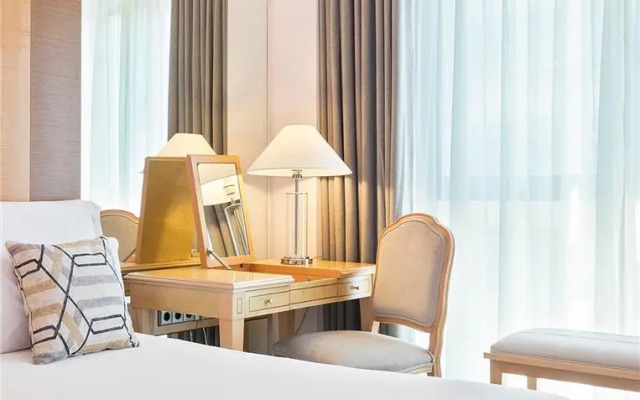 Melia Athens Hotel
