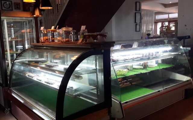 Indulgence Restaurant & Living