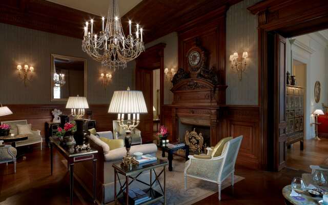 Shangri-La Paris Hotel