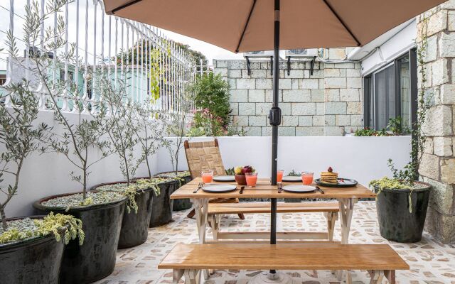 HOLT - Villa Noria - La Casa del Barro Verde