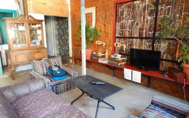 Street Garden Hostel