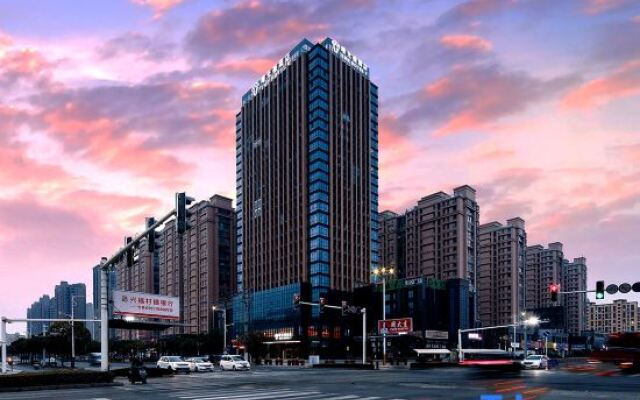 THE HOTEL V Hotel (Huai'an University Town)