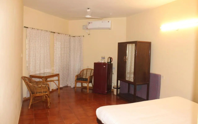 Qees Empire Beachfront Resort