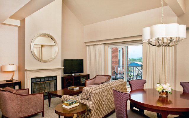 Sheraton Portsmouth Harborside Hotel