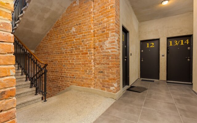 Modern Studio for Two by Renters