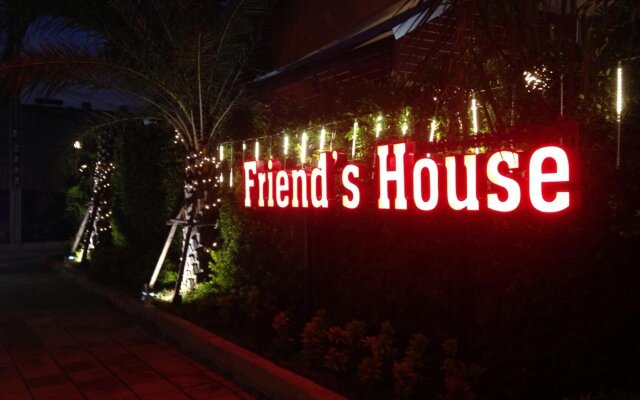 Friend's House Resort