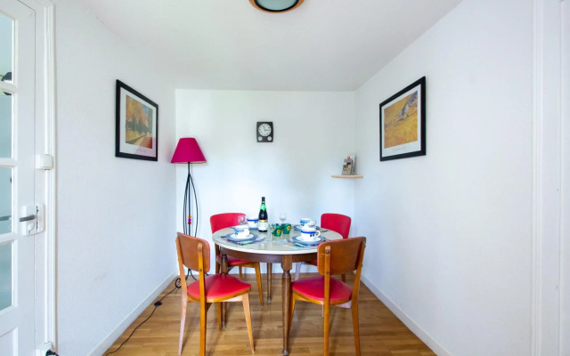 Beautiful Holiday Home in Hérisson with Private Garden
