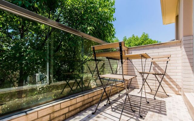 Summer Villa with 5 BRs