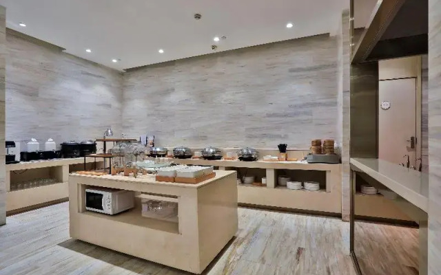 Ji Hotel (Hangzhou Xiaoshan Airport)