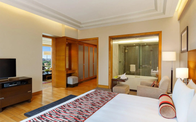 Crowne Plaza Hotel Gurgaon by IHG