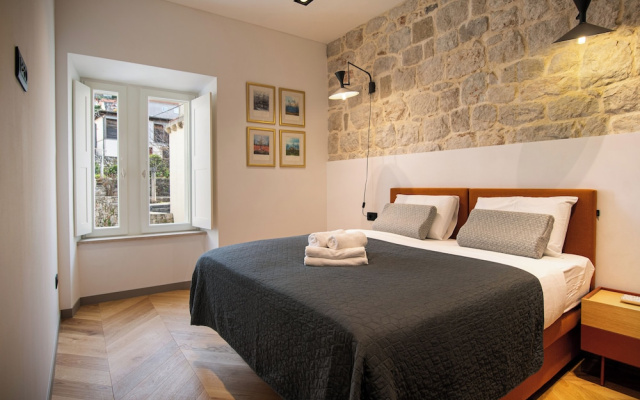 Santa Croce Suite by DuHomes