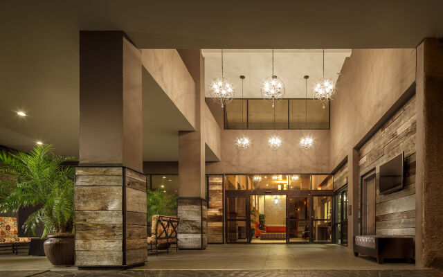 Crowne Plaza Phoenix Airport - PHX by IHG