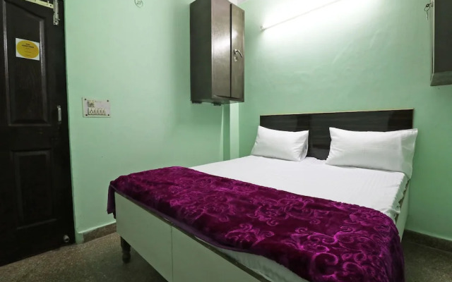 SPOT ON 47243 Aadharshila Guest House