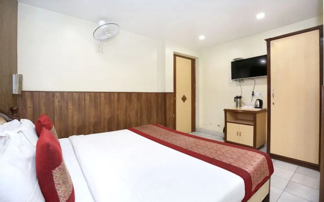 OYO 7445 Hotel Amritsar Residency