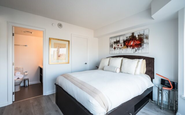 Yorkville Plaza by QuickStay