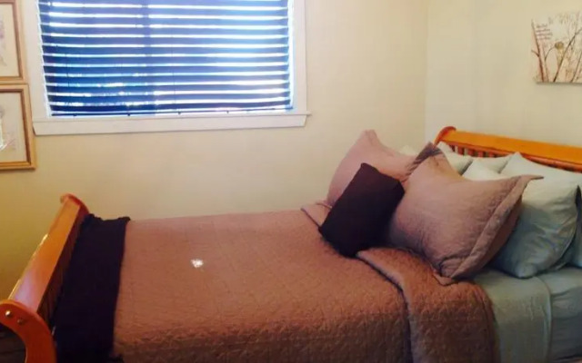 Eagle Tree Lodge Cottage Suite and Heron Suite