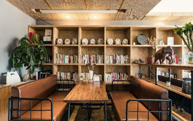 Hangzhou Xihu White Villa Hotel