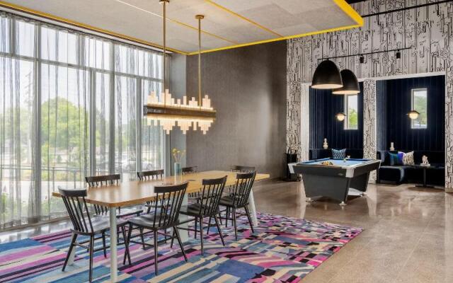 Aloft Chicago Schaumburg