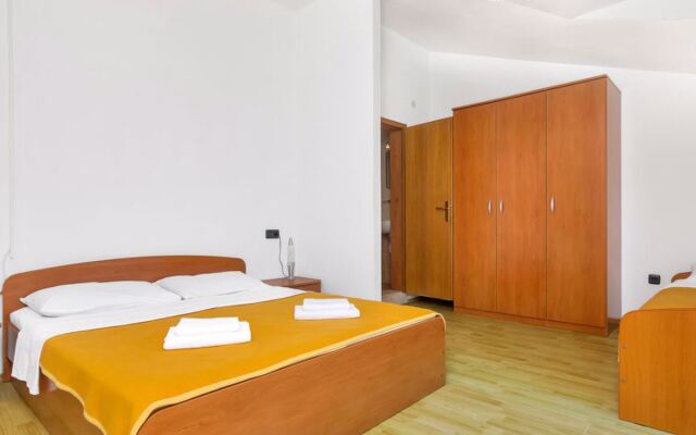 Apartment Rubin Hvar/Pokrivenik 27941