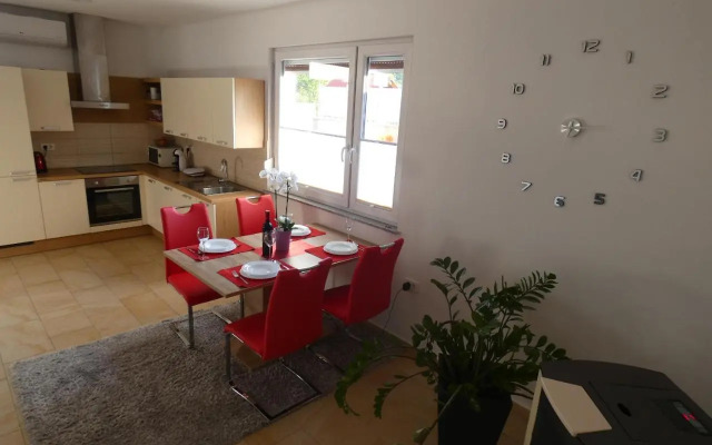 Apartment & Olive oil Valuma