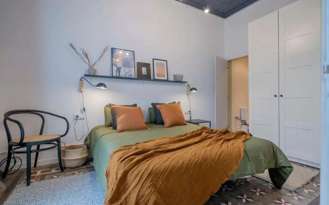 Elegant 4 bedrooms 3 bathrooms Catalan home