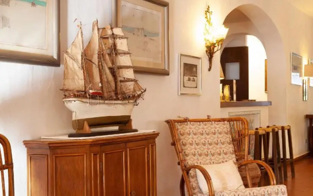 Nora Club Hotel