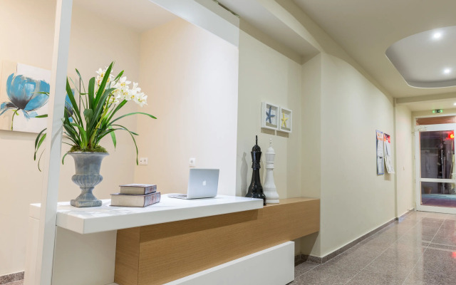 Ammos Beach Seaside Luxury Suites Hotel