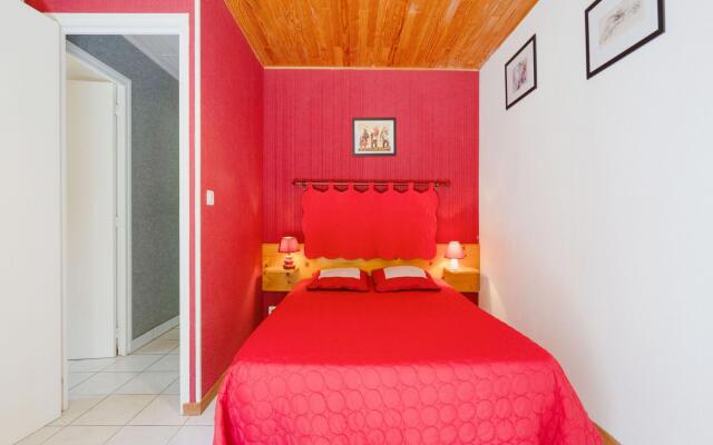 Serene Holiday Home in Les Salelles With Swimming Pool