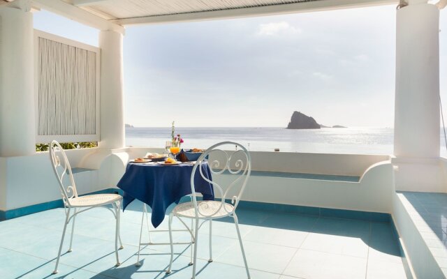 Hotel Eunymos - Trattoria Da Francesco Panarea