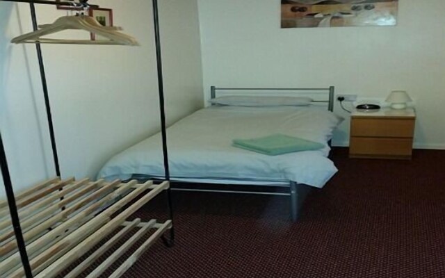 City Centre Guest House - Gloucester Park