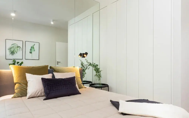 Mennica Residence City Center by Renters