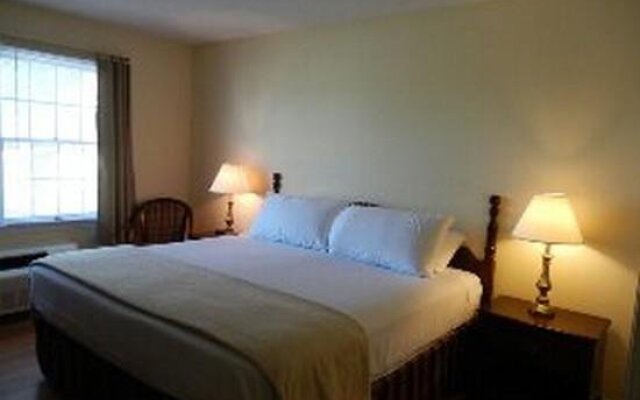 Erie Islands Resort and Marina