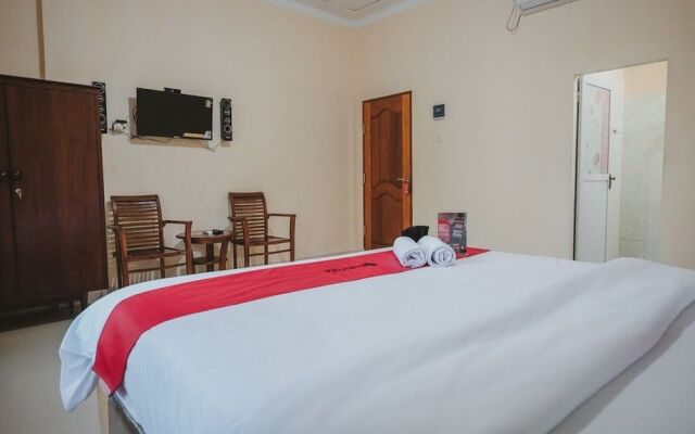 RedDoorz near Ringroad City Walks Medan